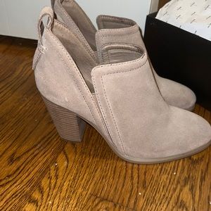 Vince Camuto Booties